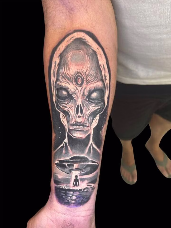 Extraterrestre · Réalisme