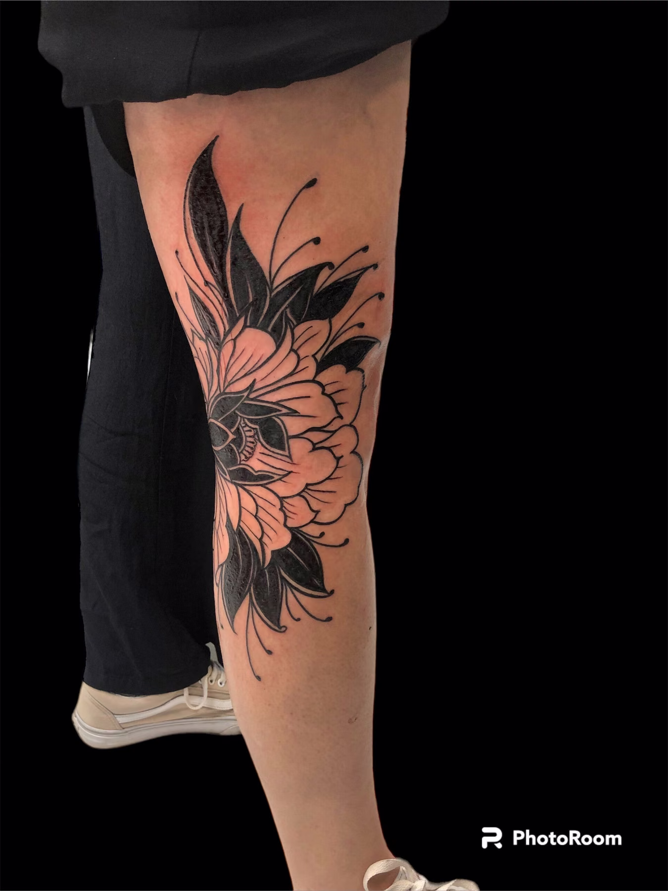 Tatouage floral graphique